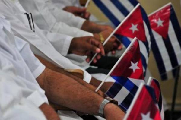 Sudáfrica: denuncian pagos millonarios a Cuba
