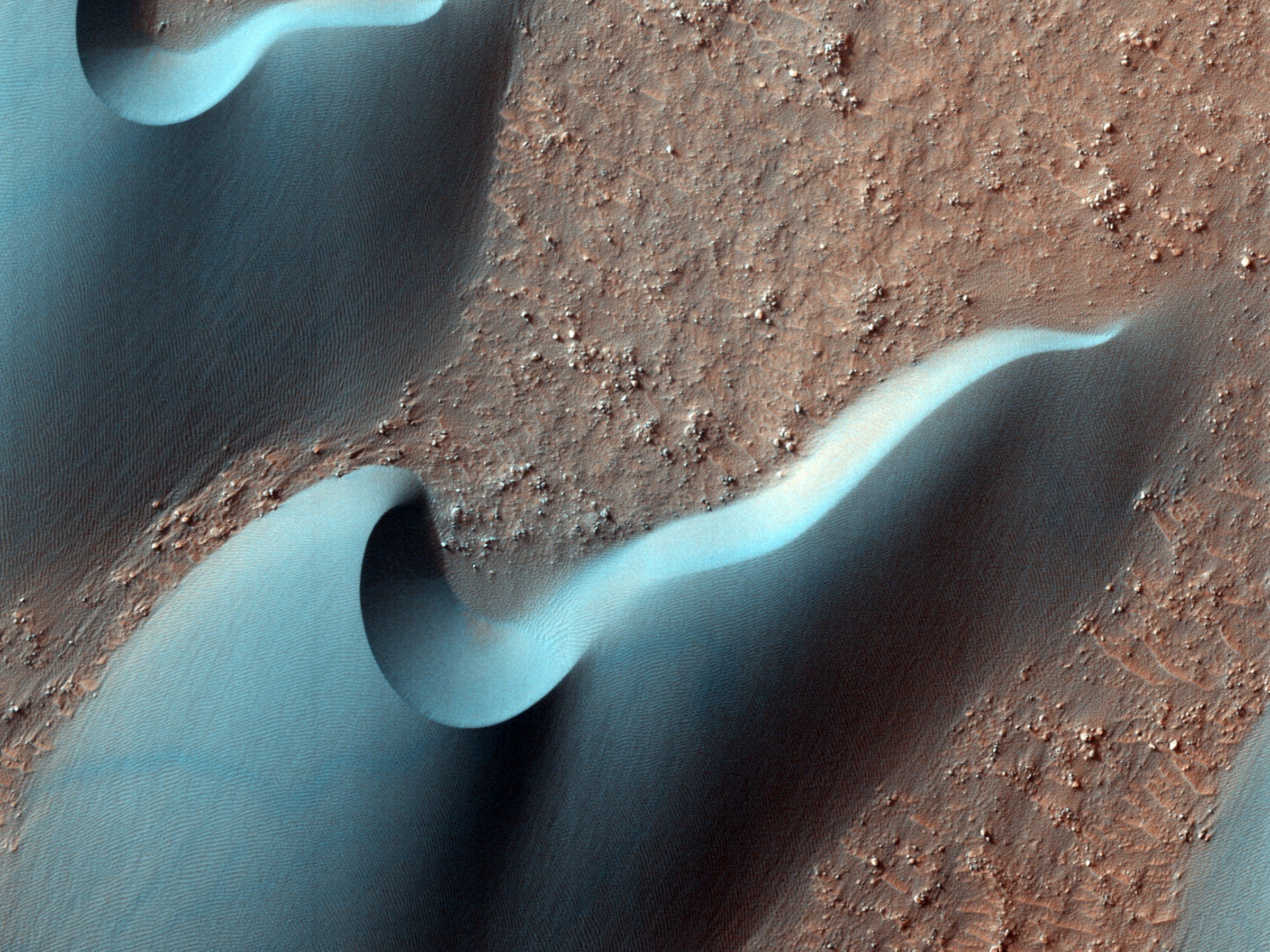 Impresionantes fotos de las dunas azules de Marte